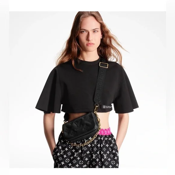 Louis Vuitton Bubblegram Black Clutch with Gold Chain - Picture 2 of 9